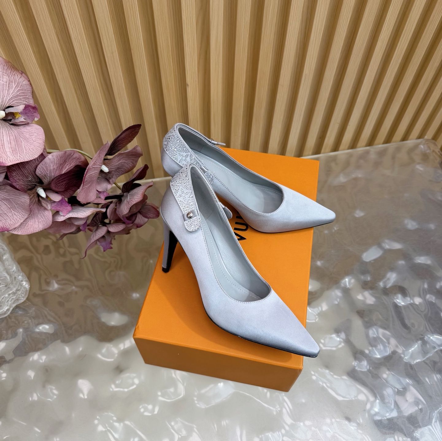 Women's high heels